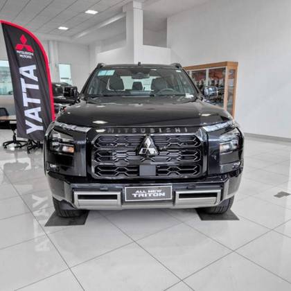 MITSUBISHI TRITON 2.4 BITURBO DIESEL CD KATANA 4X4 AUTOMÁTICO